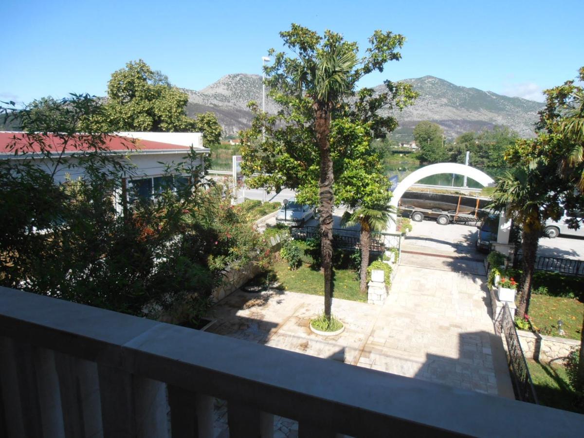 Hotel Metković Esterno foto