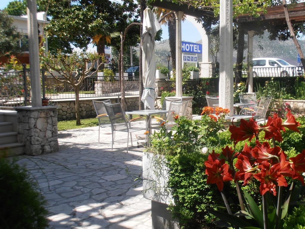 Hotel Metković Esterno foto
